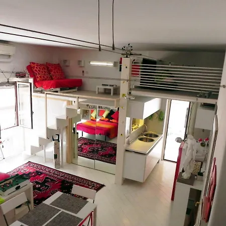 D'arch House